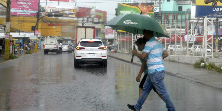 Vaguada-provocara-precipitaciones-durante-el-fin-de-semana-polvo-del-Sahara-en-gran-parte-del-pais-DPolanco-1-750x375