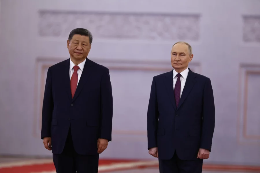 Putin-y-Xi-900x600